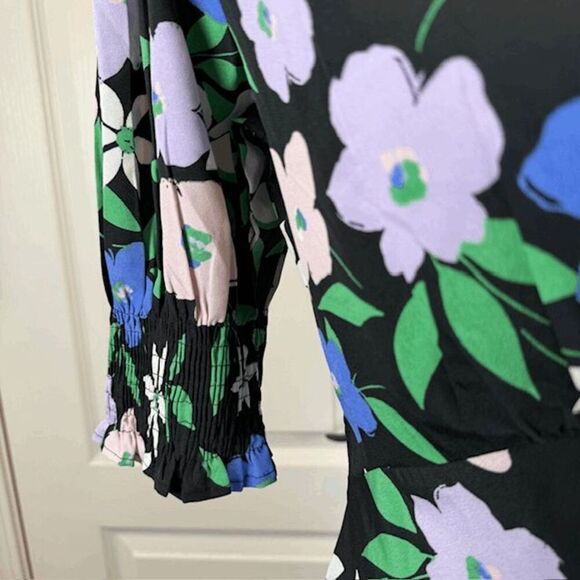 Nasty Gal Black Floral Print Dress Empire Waist Pintuck Blue White Size 2 - Picture 4 of 11